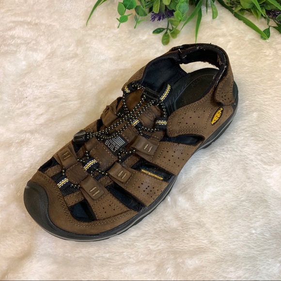Keen Men’s Rialto II Sandal LEFT SHOE ONLY - Picture 1 of 6